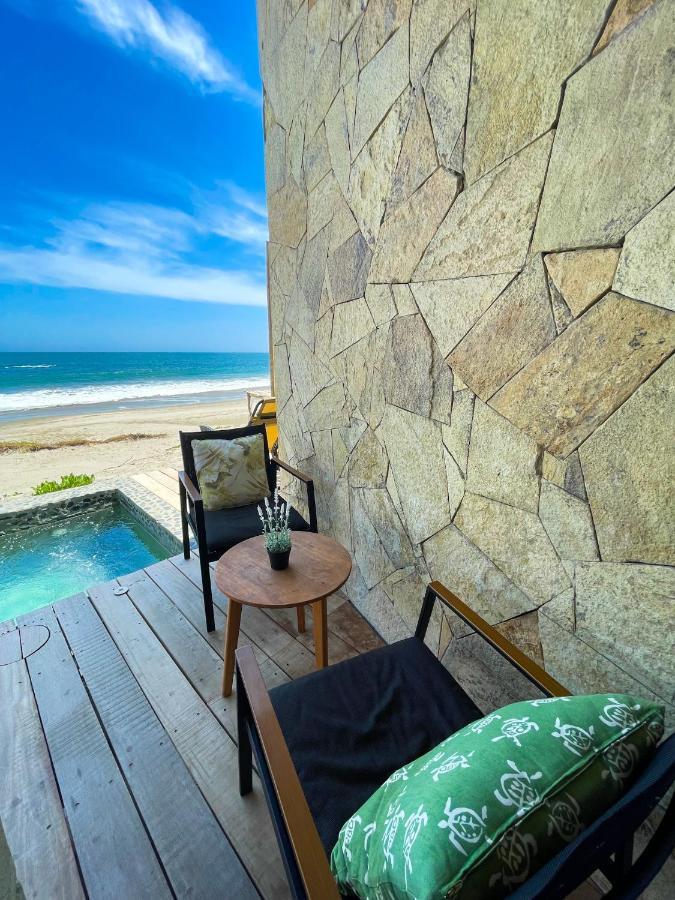 Diem Vichayito Beachfront Eco-Luxury Exterior photo