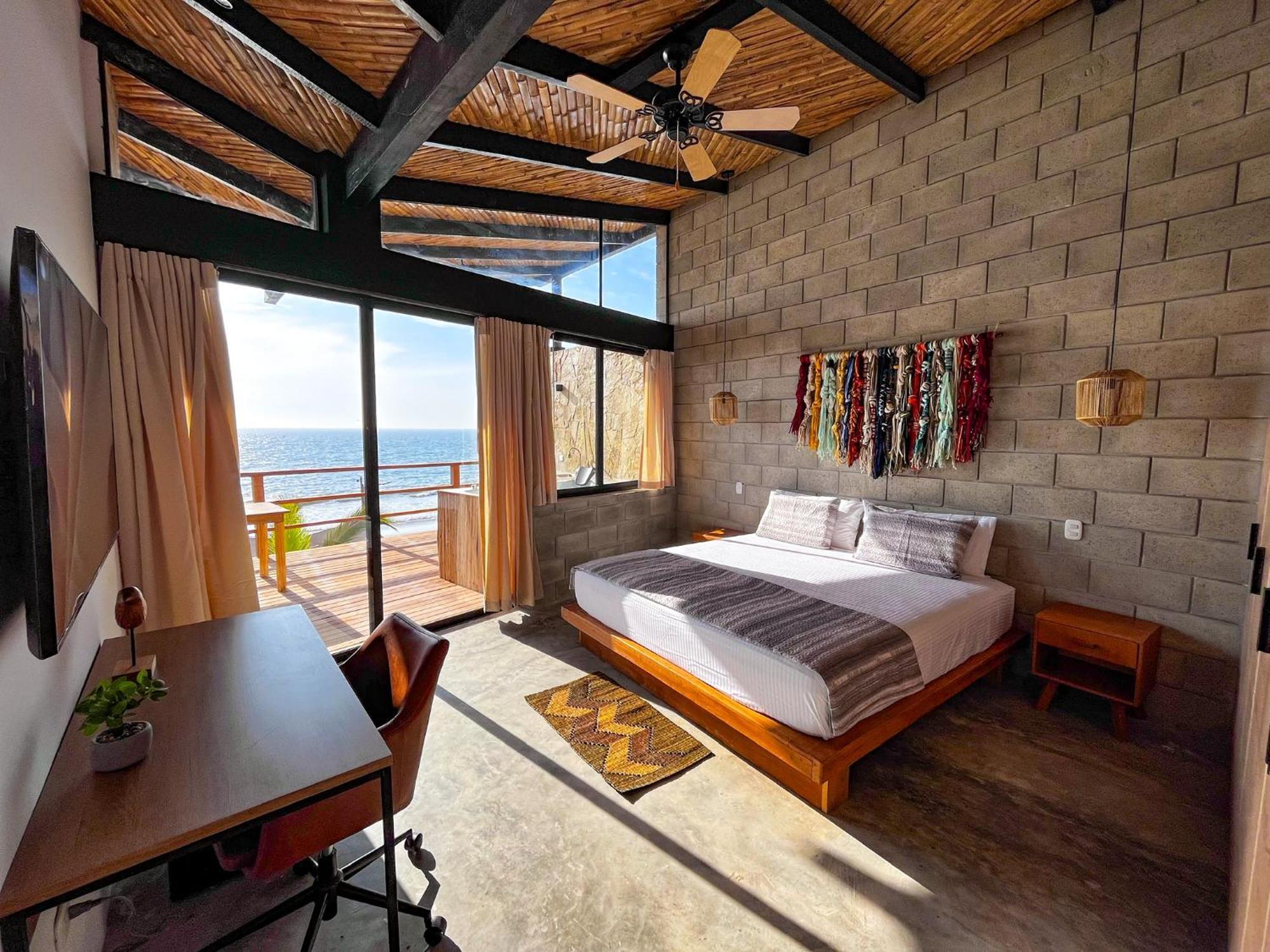 Diem Vichayito Beachfront Eco-Luxury Exterior photo