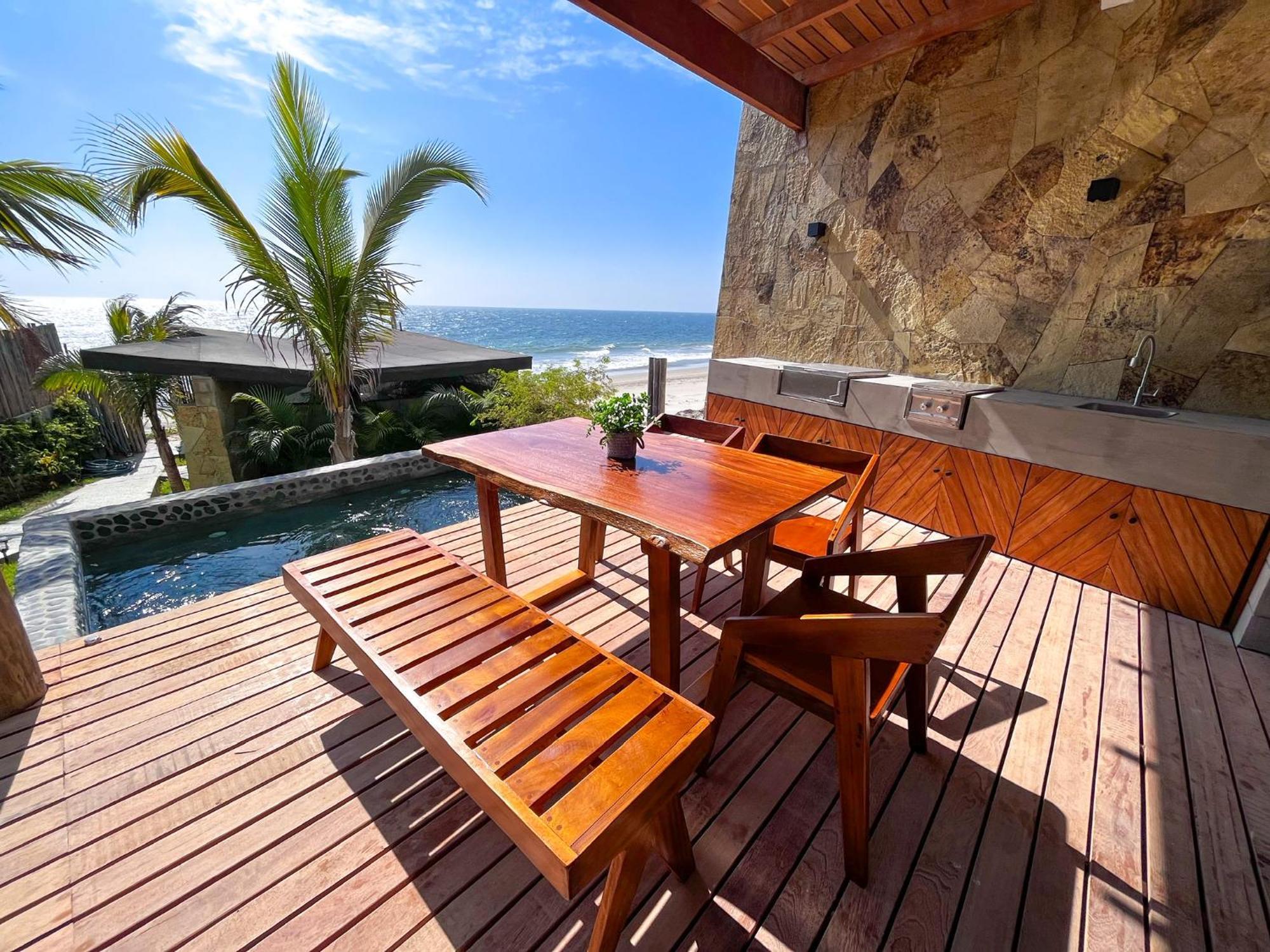 Diem Vichayito Beachfront Eco-Luxury Exterior photo