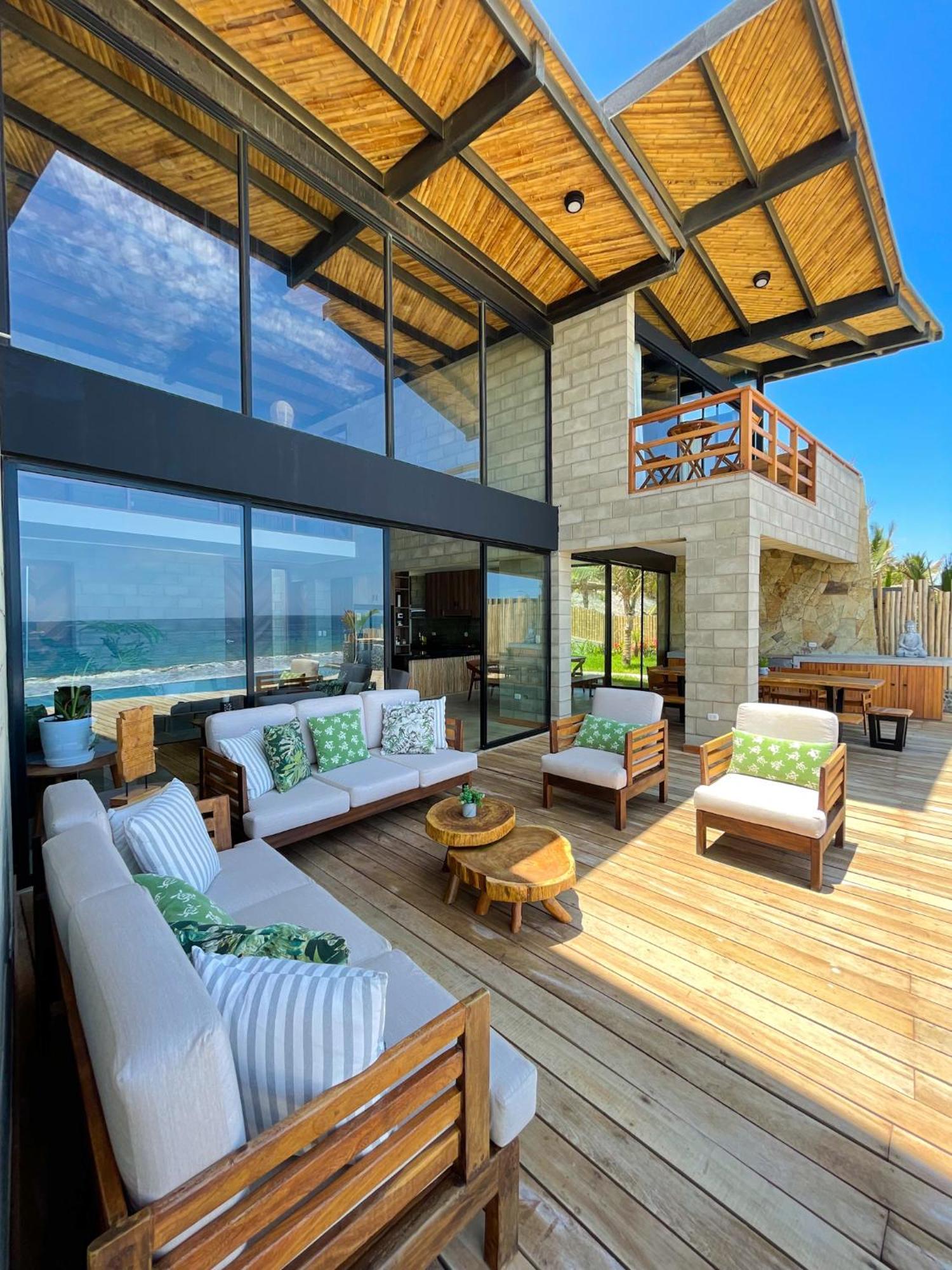 Diem Vichayito Beachfront Eco-Luxury Room photo